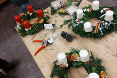 2023-11-ADVENTSKRANZBINDEN