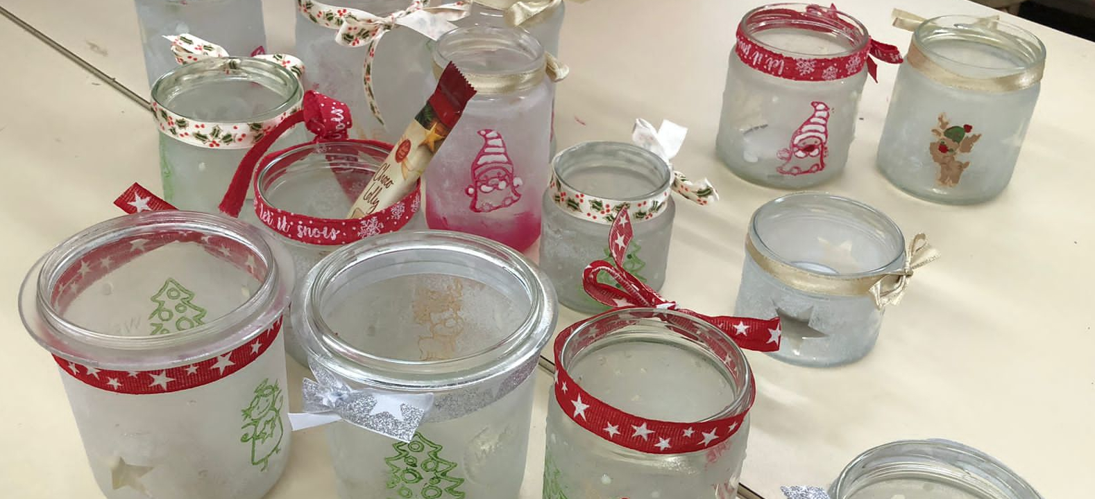 Wir basteln winterliche Windlichter